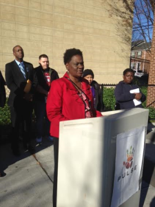PULSE president Sharon Smith addresses press conference outside Newark's Belmont-Runyon School.